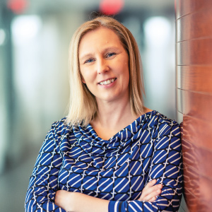 Carrie Kachena Headshot