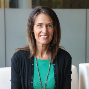 Anne Ostlund Headshot