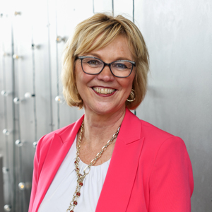 DeAnna Carlson Zink Headshot